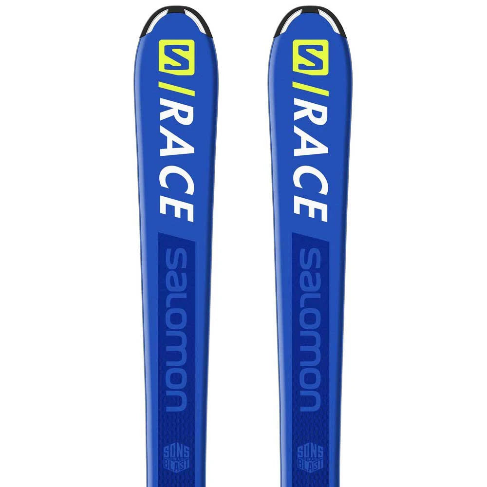 Medium Skis with Bindings E812