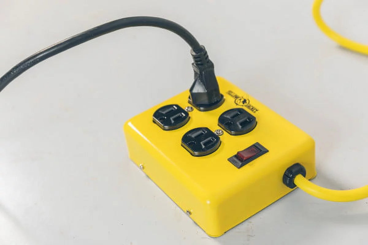 Metal Power Supply Adapter Block with 4 Outlets And Lighted Switch, 4-foot Cord Q377