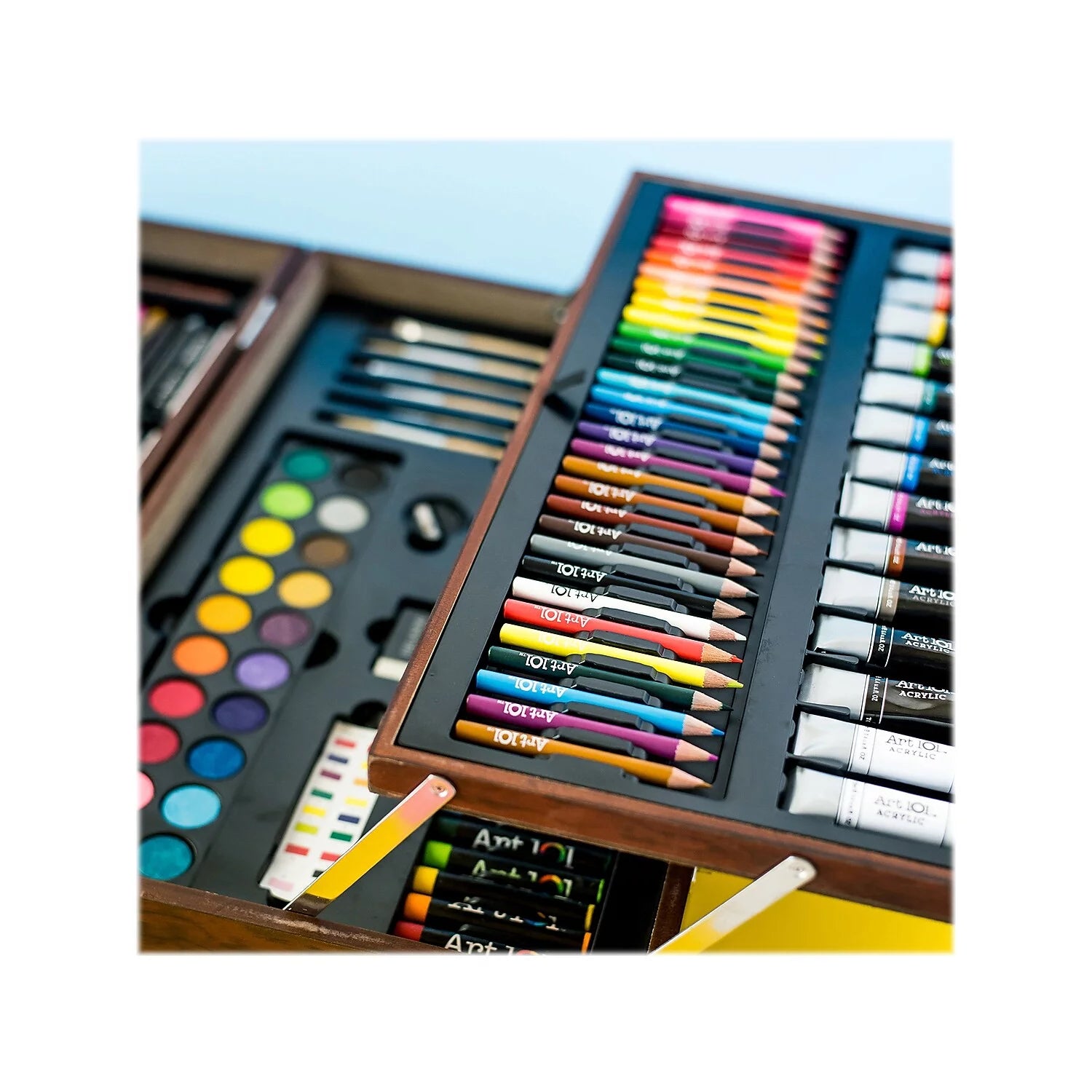215 Piece Art Set in Wood Case D2794