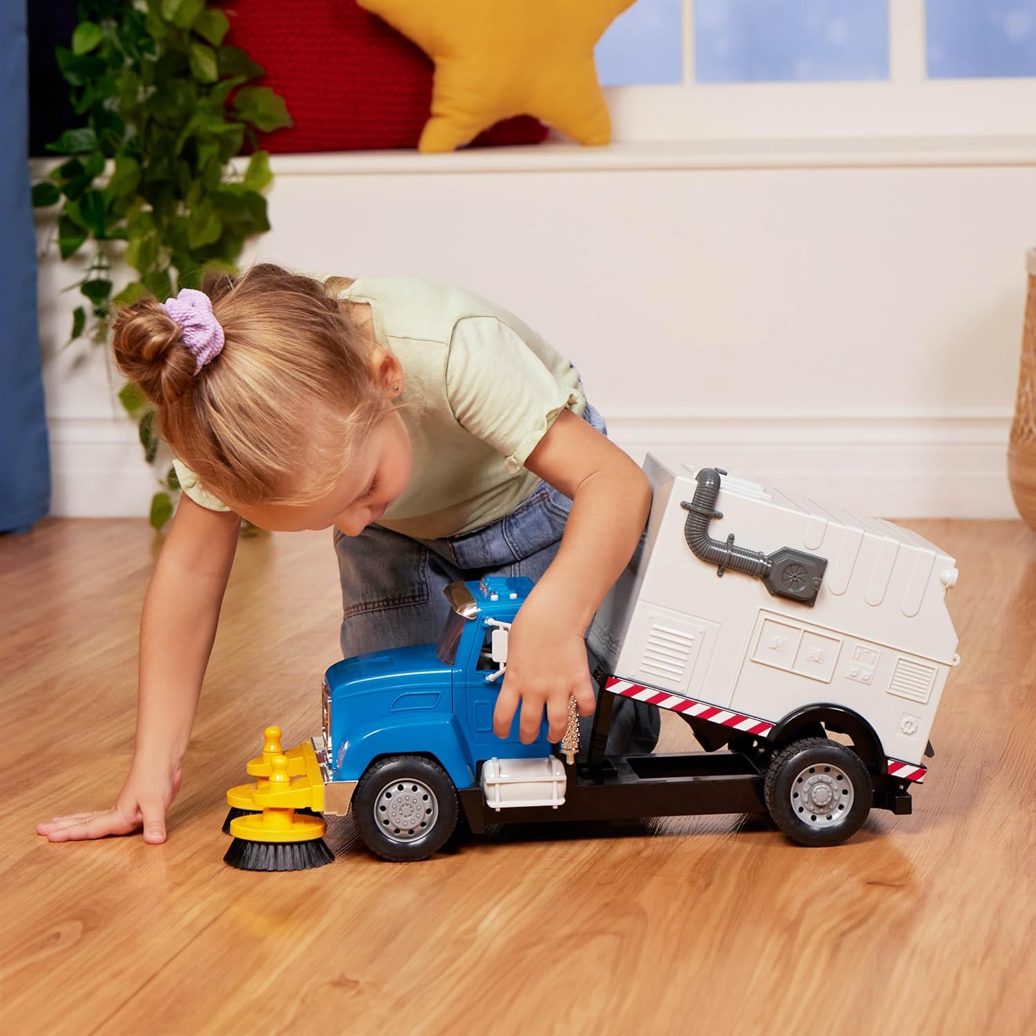 1:16 Scale Electric Street Sweeper Toy Truck H9755