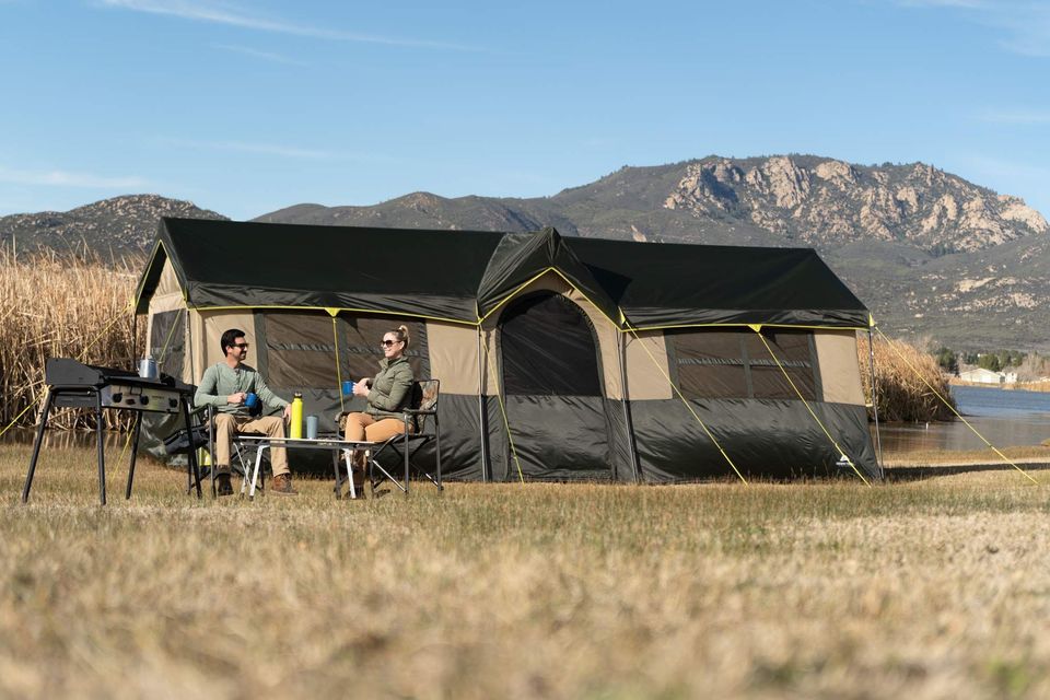 12 Person Cabin Tent H3374
