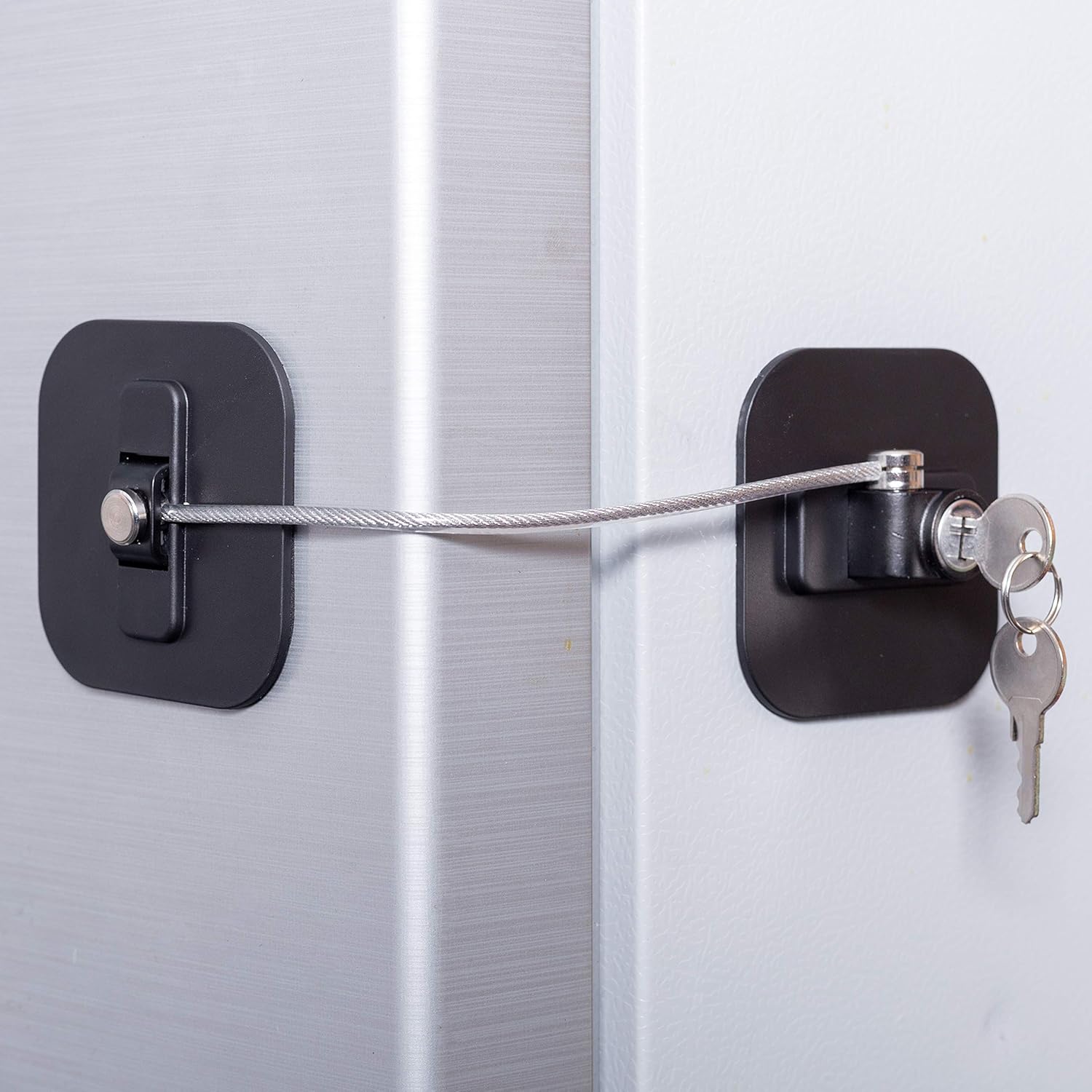 Black Refrigerator Lock with Keys 1 Pack B65812