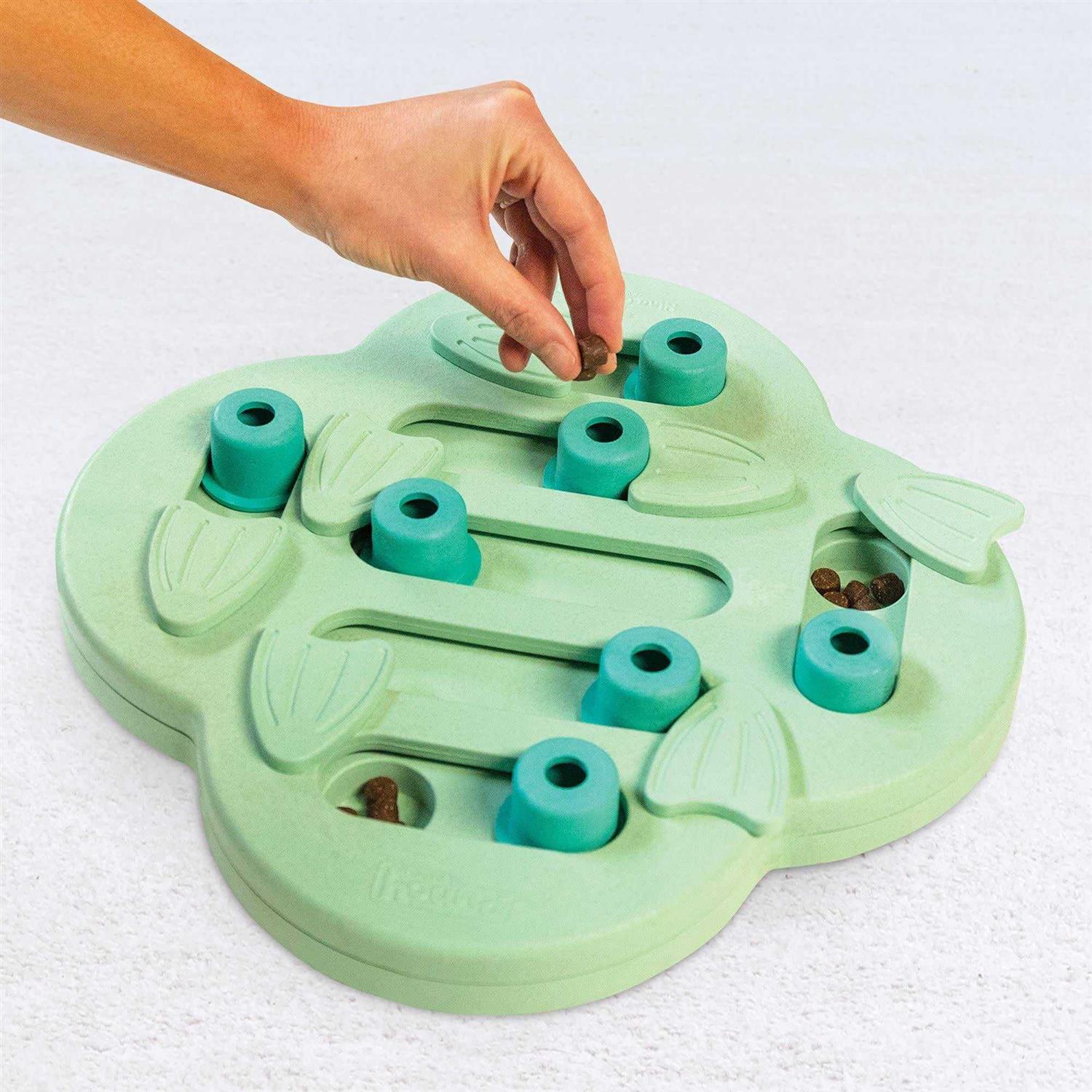 Interactive Treat Puzzle Dog Toy C107