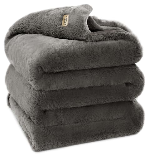Charcoal Dark Grey 50-inch x 70-inch Faux Fur Throw Blanket A155215