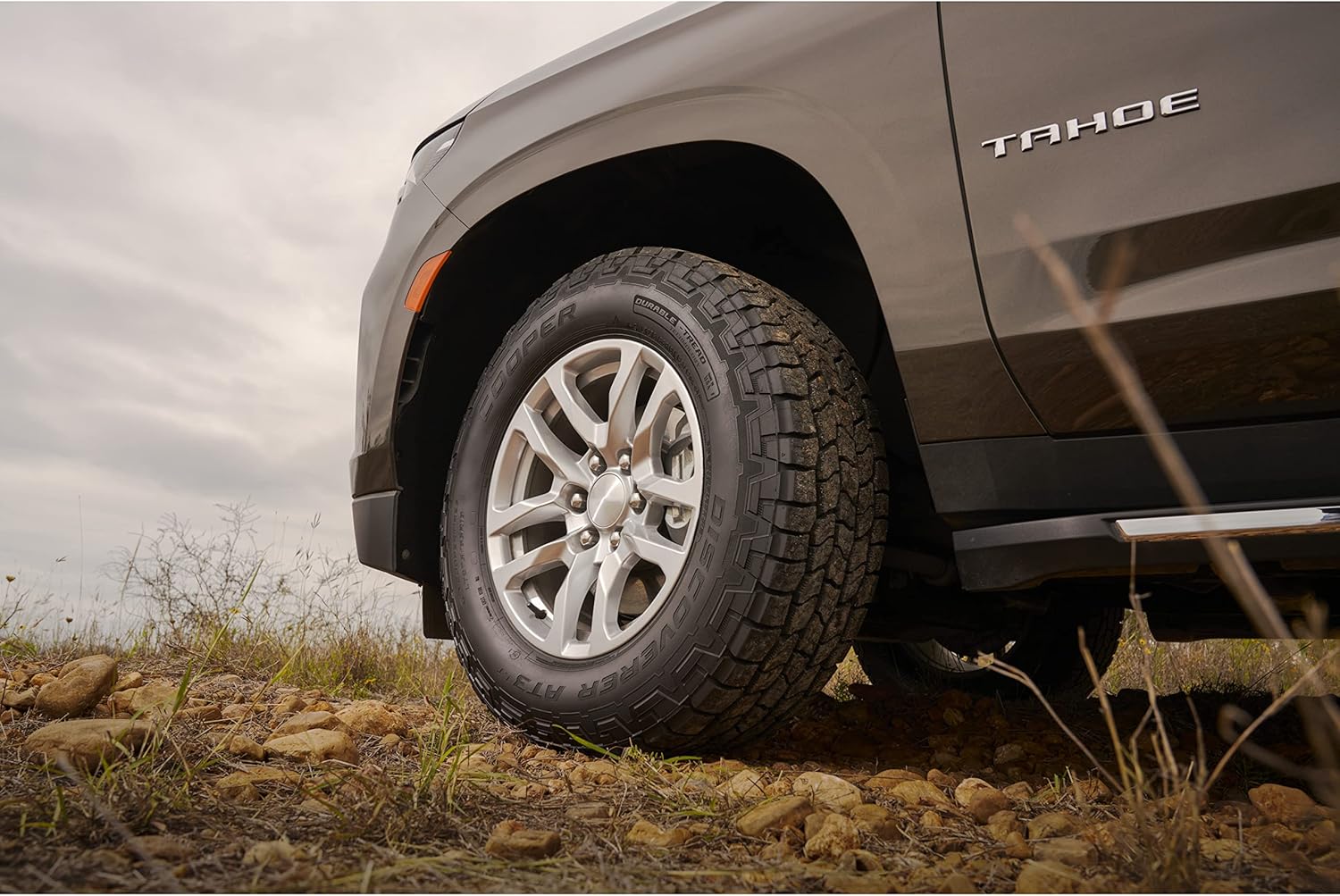 255/70R15 108T All-Season Tire W648639