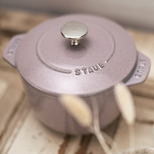 Cast Iron 1.5-qt Petite French Oven I986211