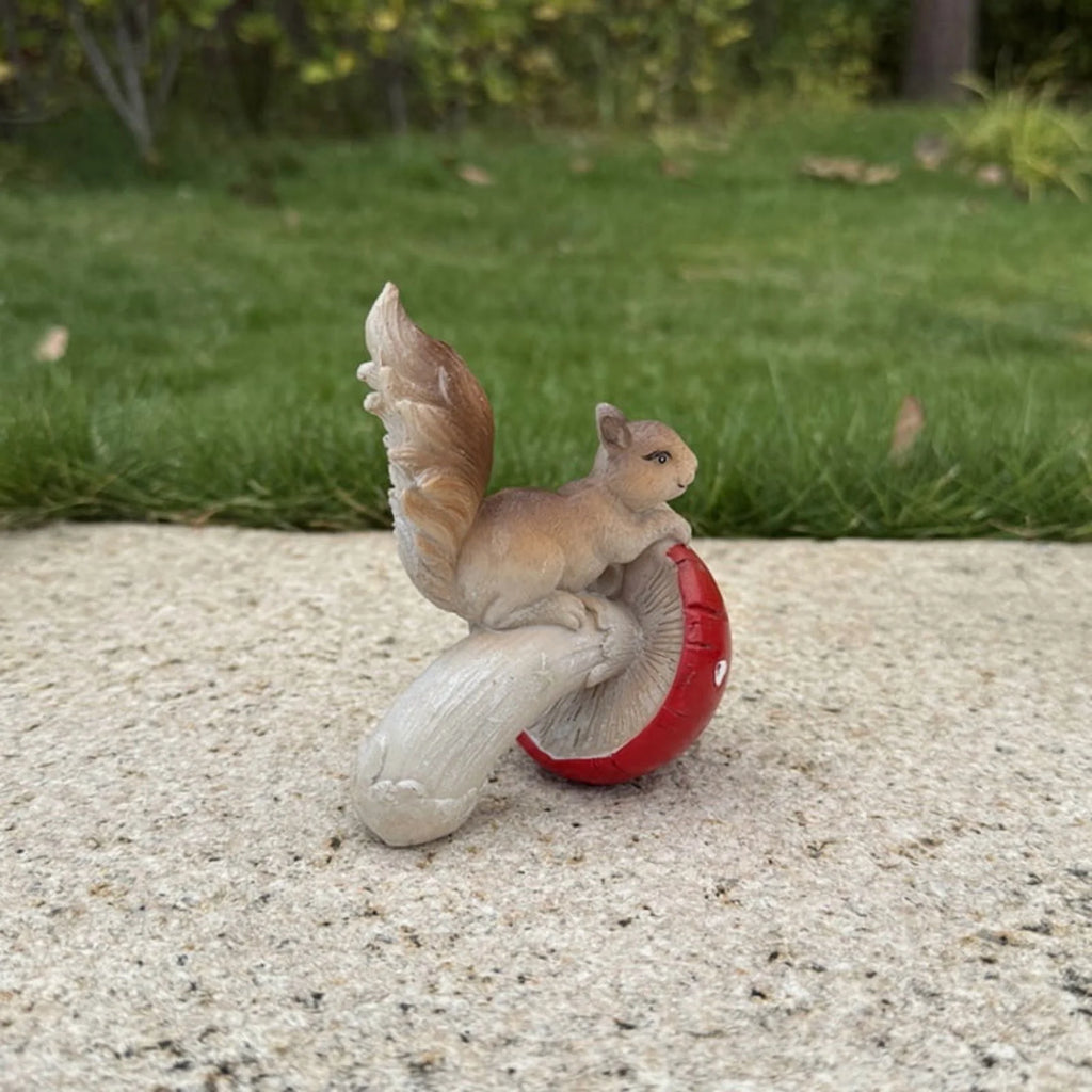 2 Squirrel Ornaments X1598