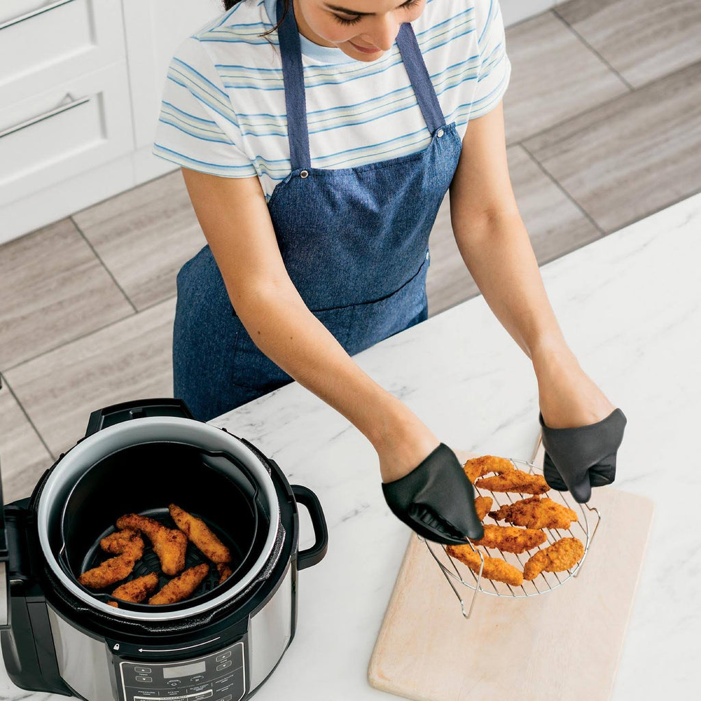 8 Quart Stainless Pressure Cooker Air Fryer Multicooker U870948