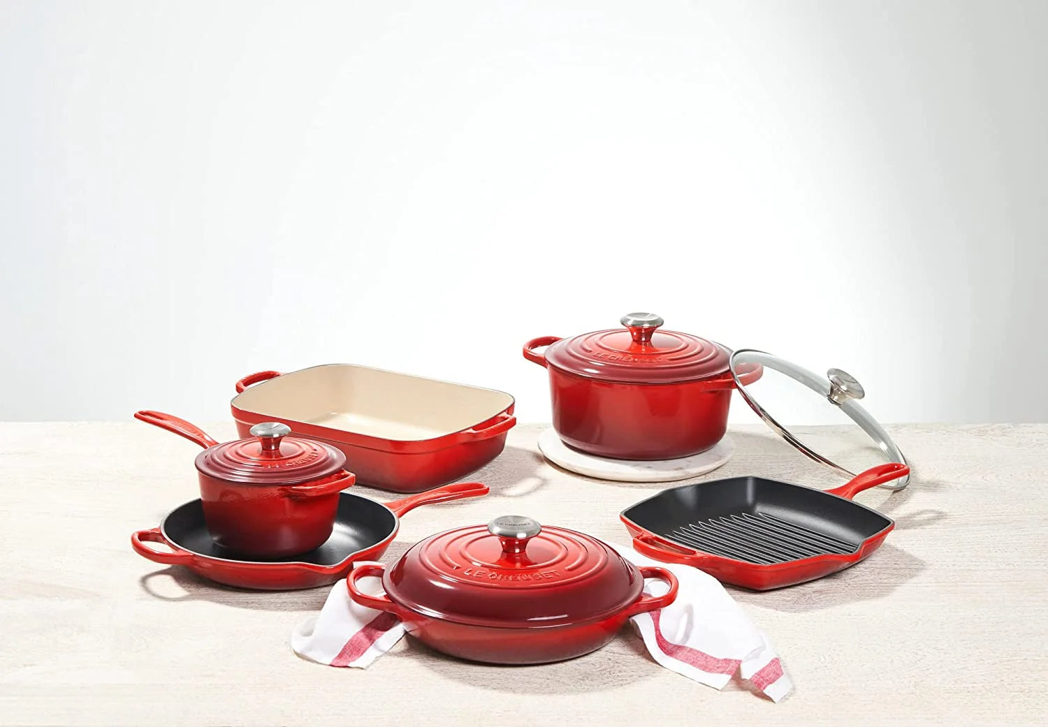 7-Piece Enameled Cast Iron Cookware Set M3728