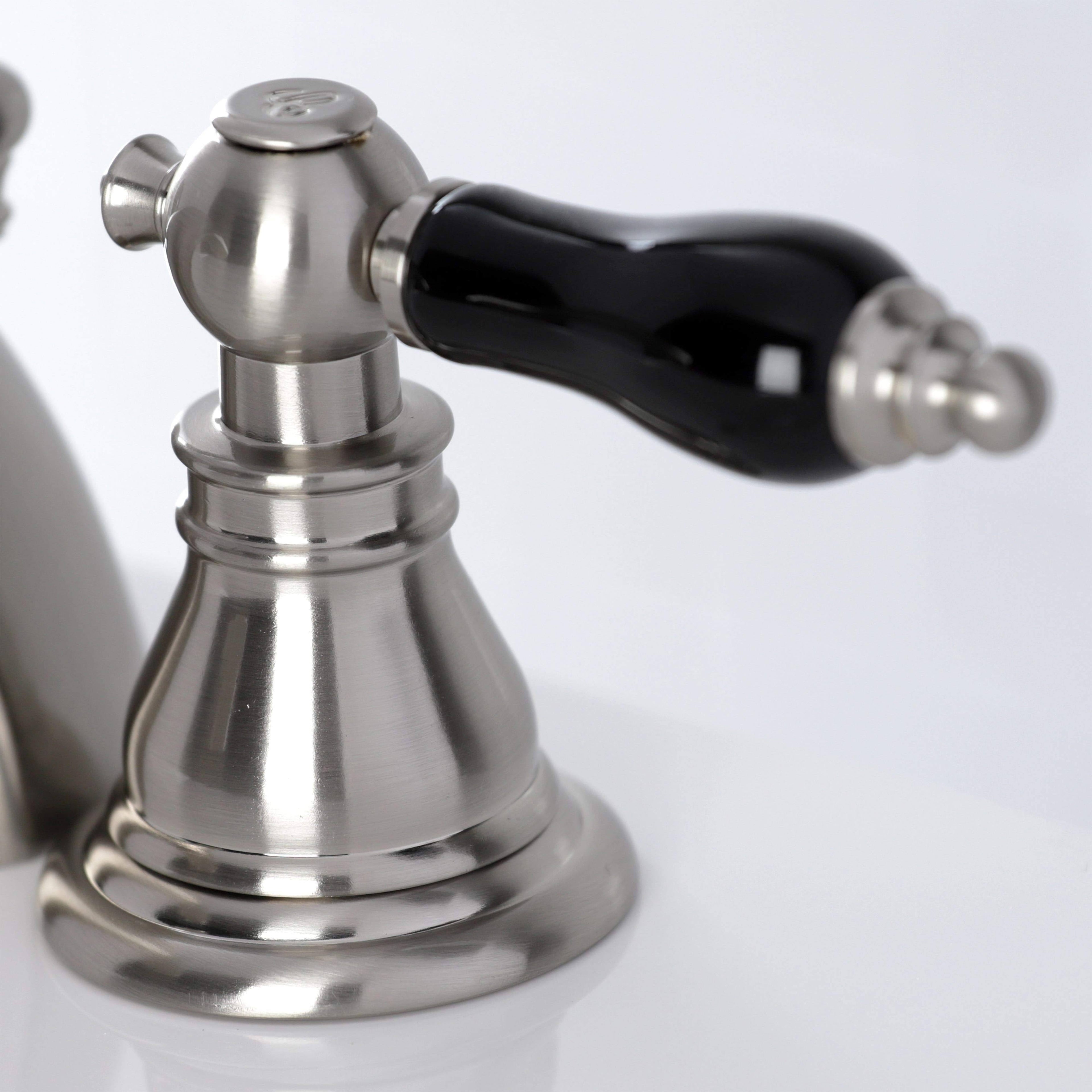 Polished Brass Widespread Bathroom Faucet M3115
