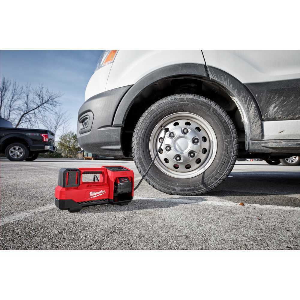 M18 Cordless Compact Tire Inflator N165823