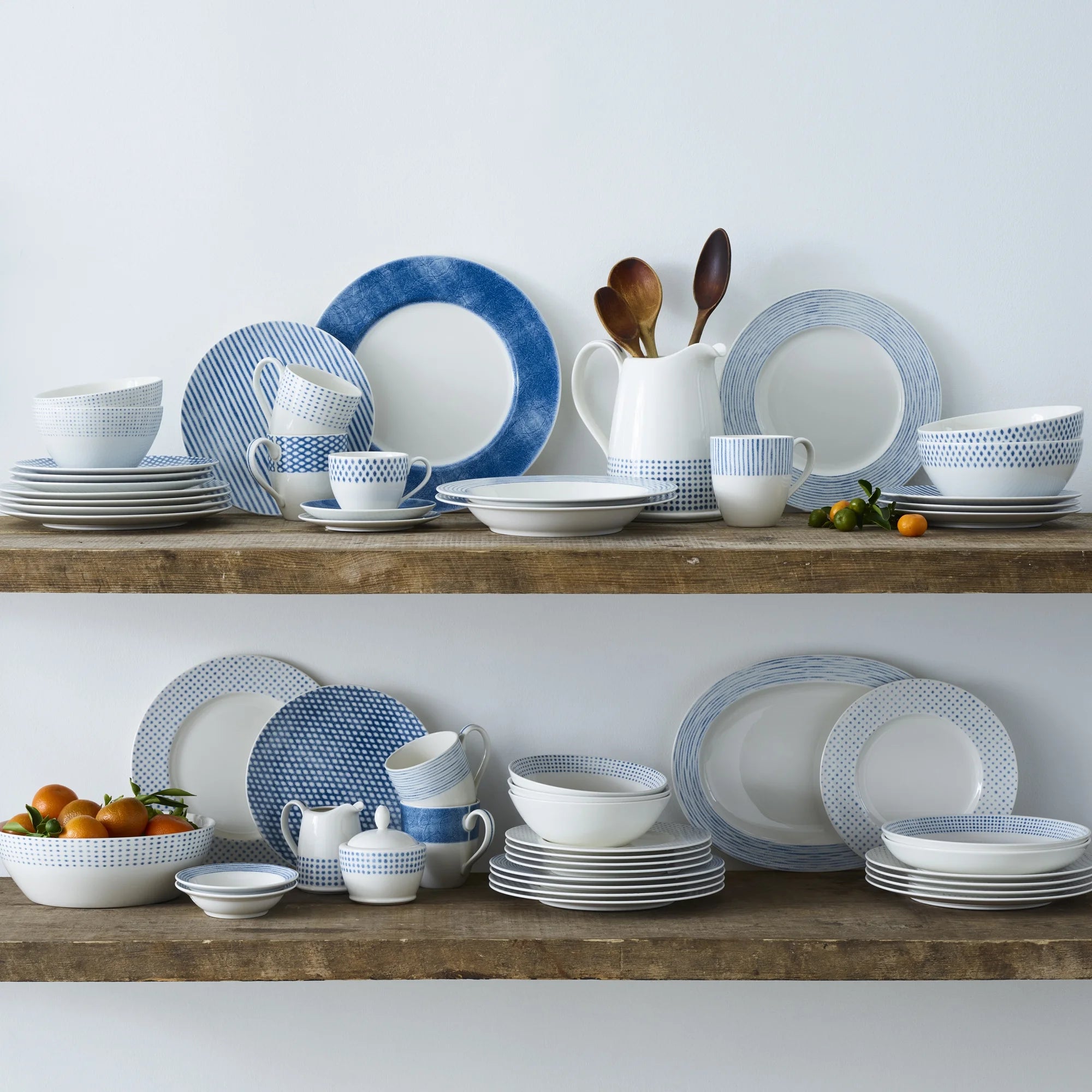 Set of 4 Blue Salad Plates F4077