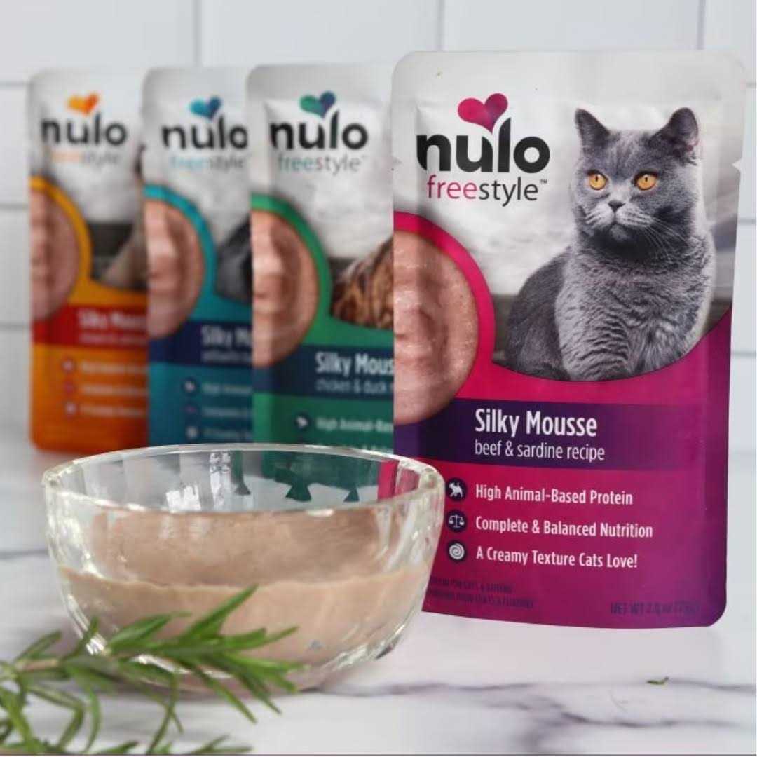 2.8 oz Chicken Cat Wet Food J521