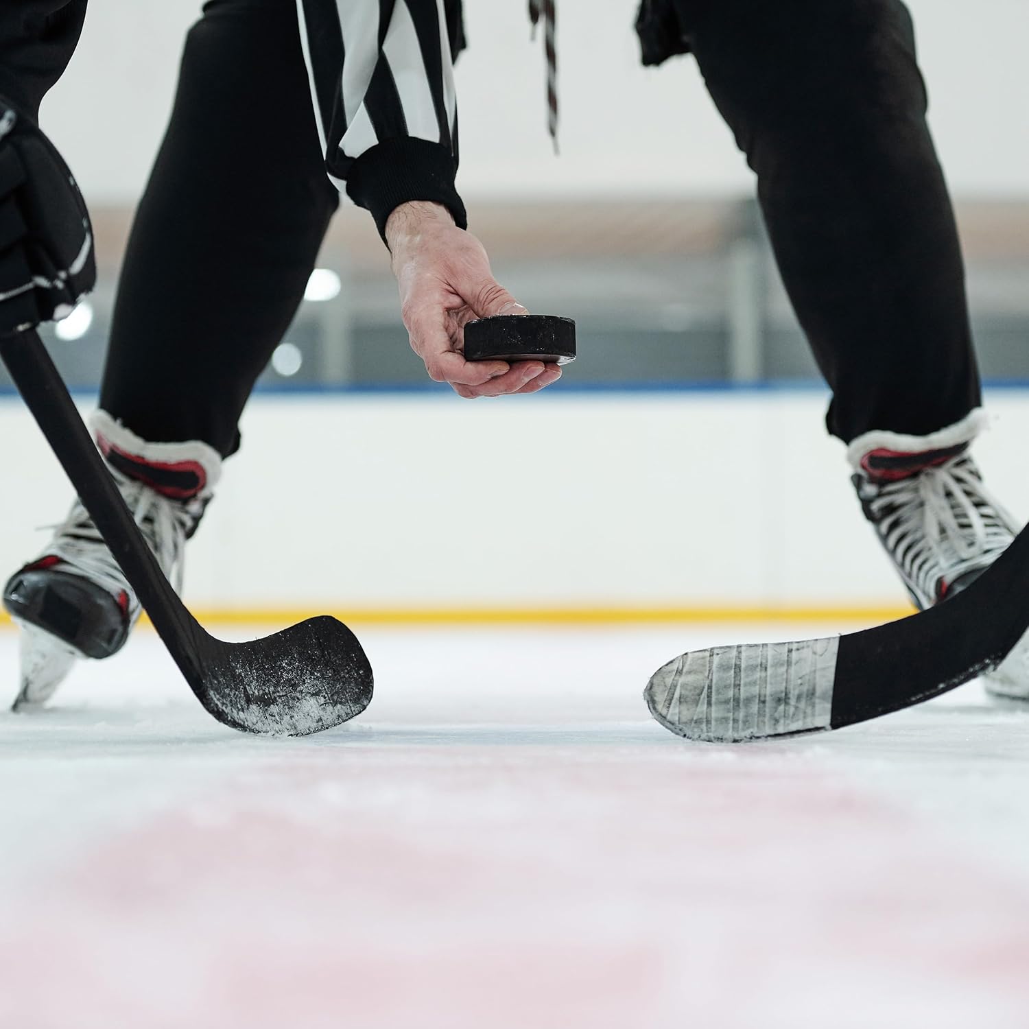 100pk Rubber Hockey Pucks 6oz Z563