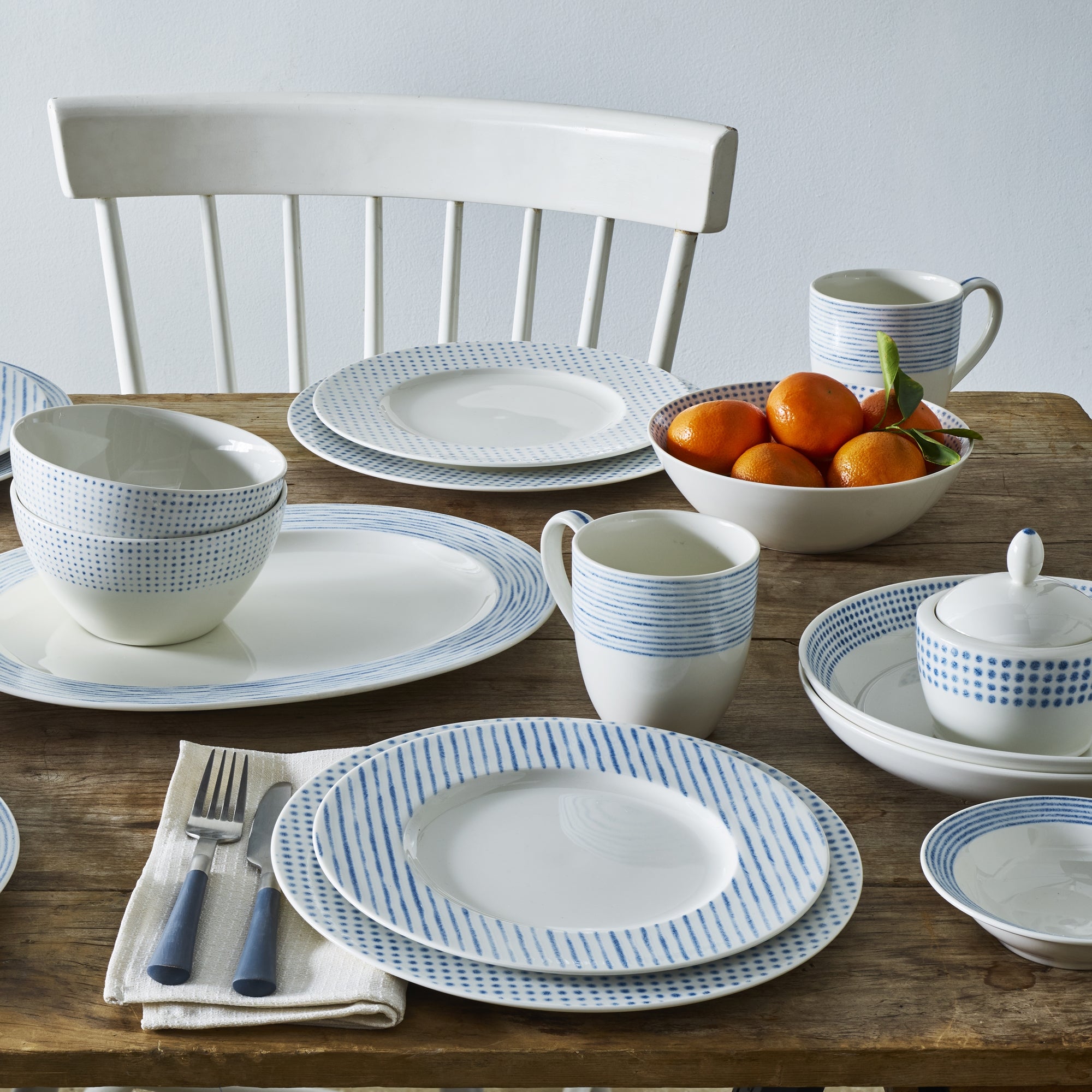 Set of 4 Blue Salad Plates F4077