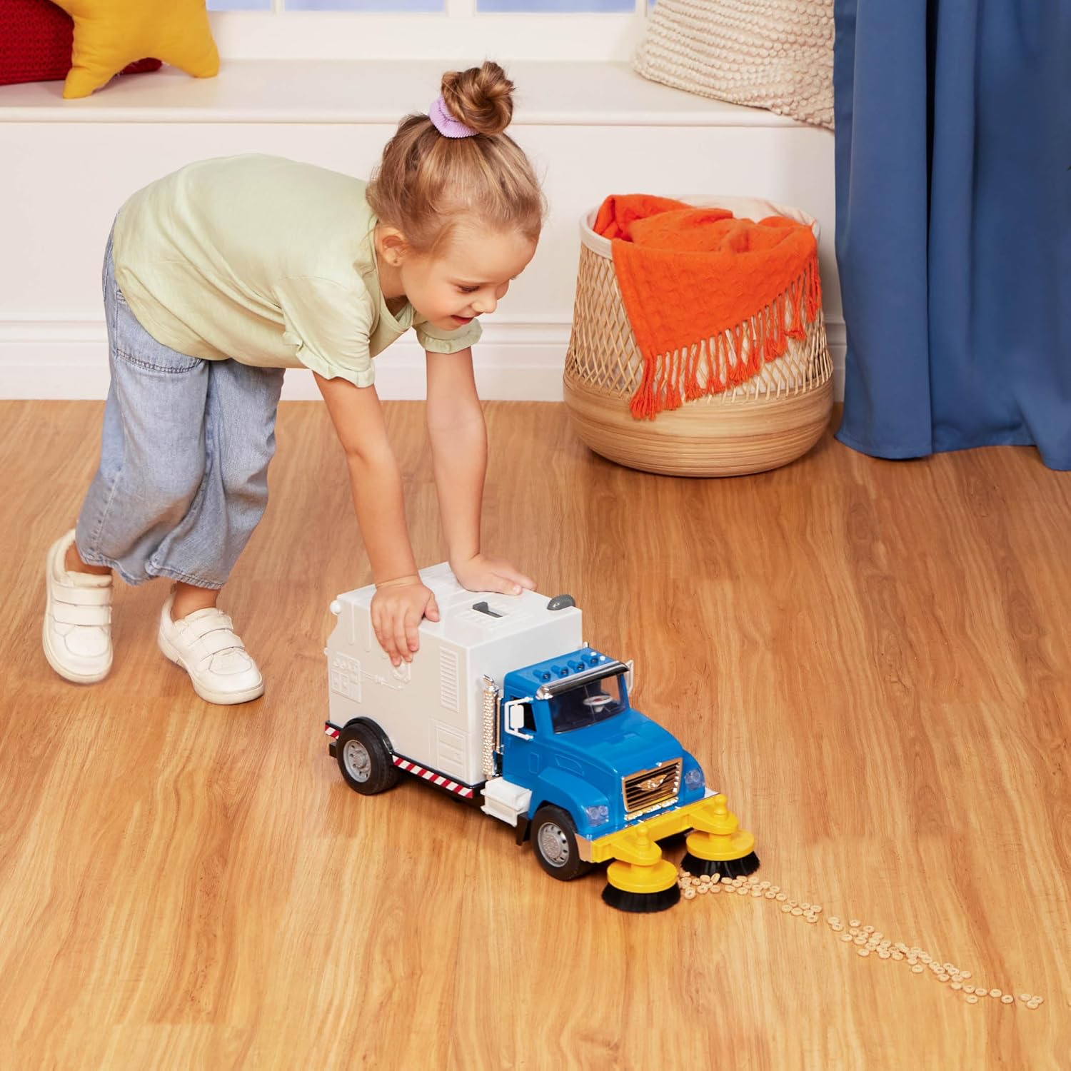 1:16 Scale Electric Street Sweeper Toy Truck H9755